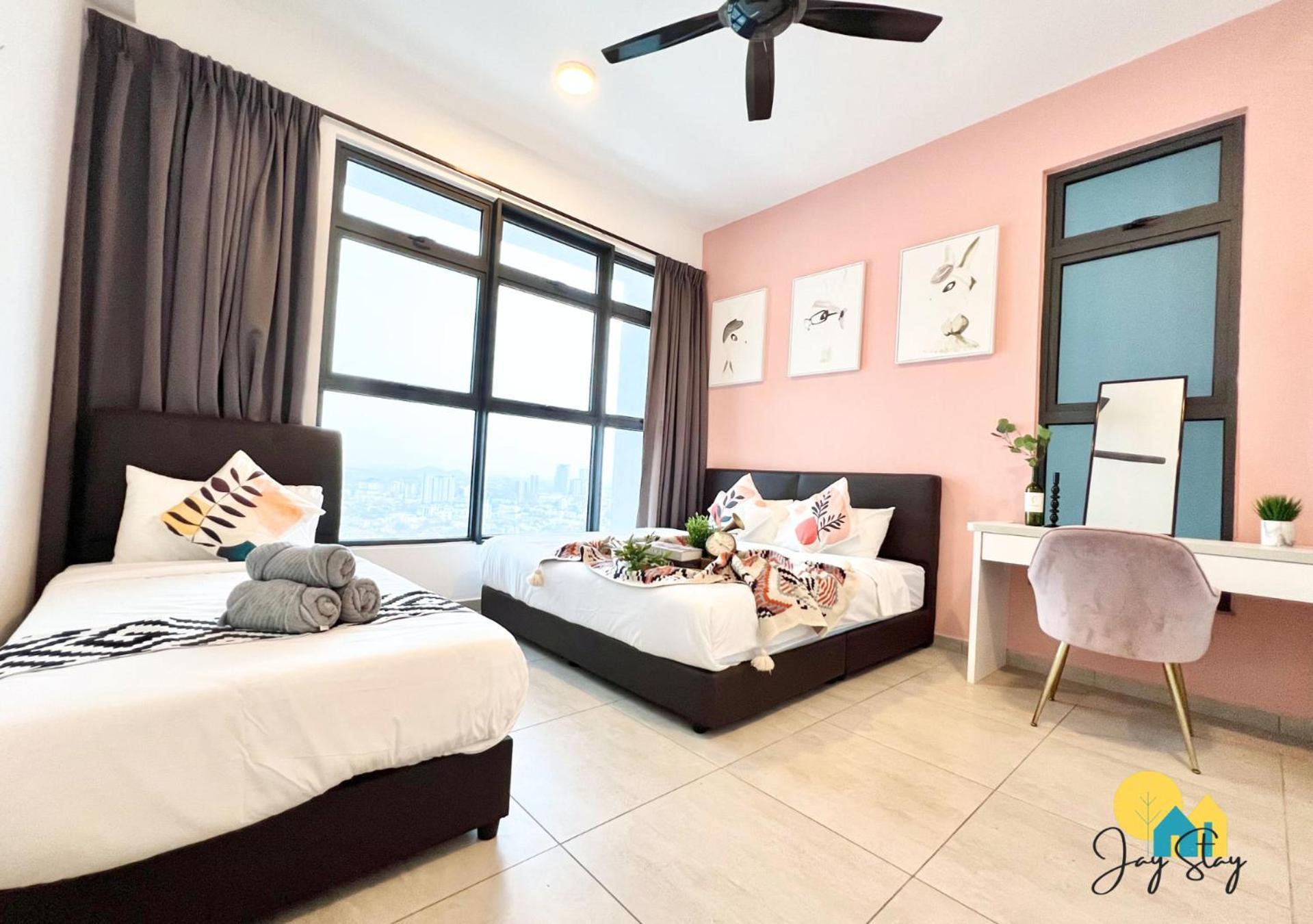 Apartment Atlantis L 6-10 Pax L Luxury 2 Bedroom L Jonker St L Centre By Jay Management